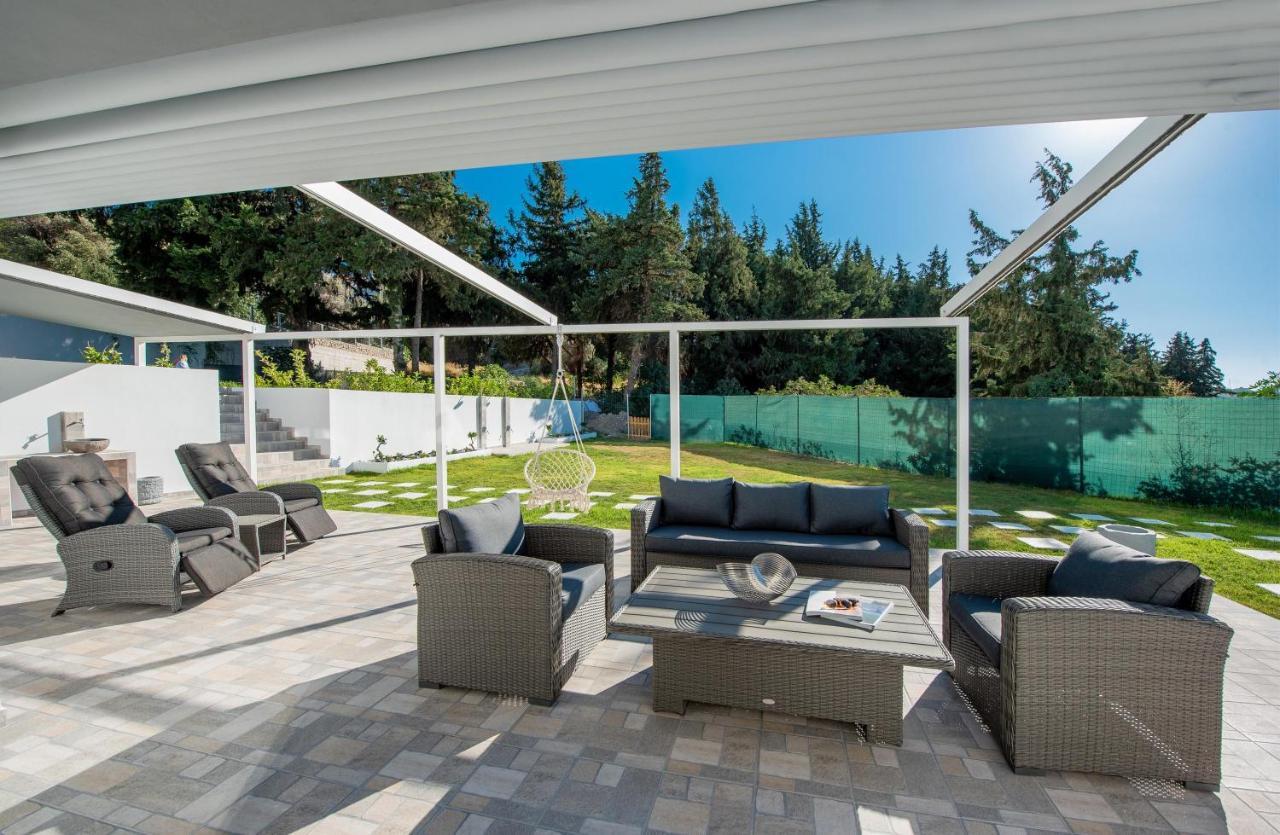 Dias Luxury Villa Koskinou  ภายนอก รูปภาพ