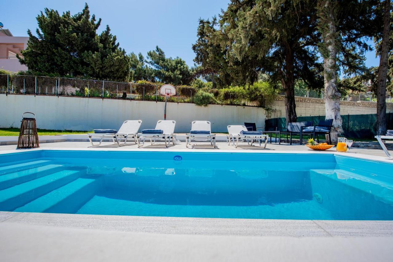 Dias Luxury Villa Koskinou  ภายนอก รูปภาพ