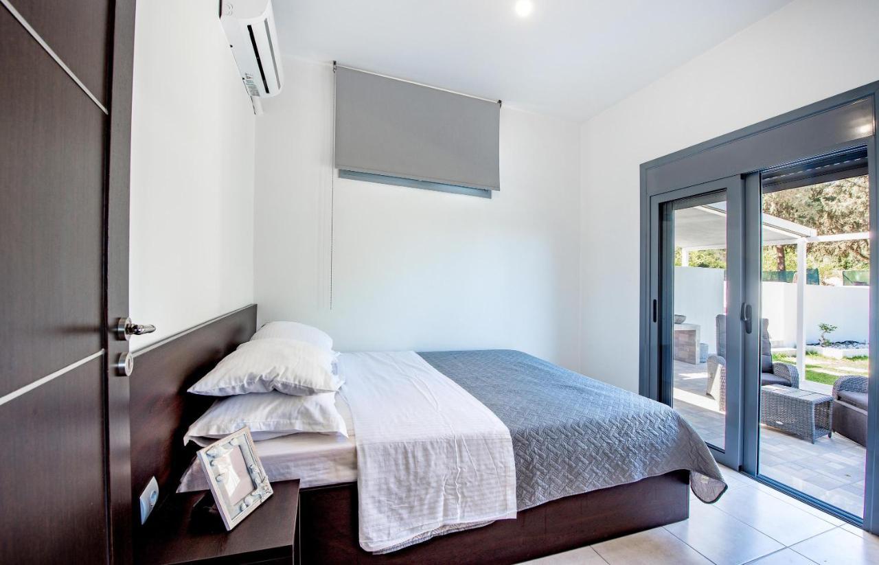 Dias Luxury Villa Koskinou  ภายนอก รูปภาพ